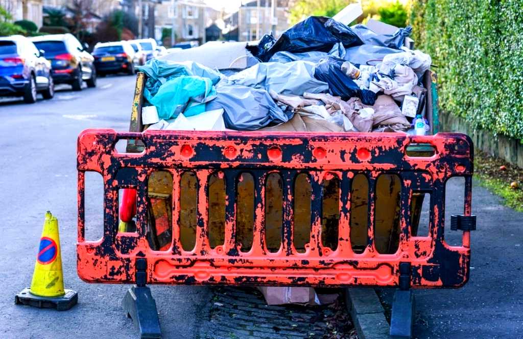 Rubbish Removal Services in Hoyland
